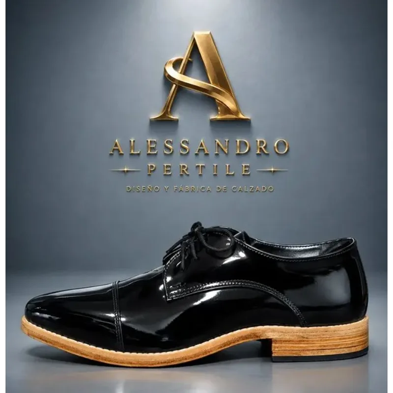 Zapato charol negro reforzado